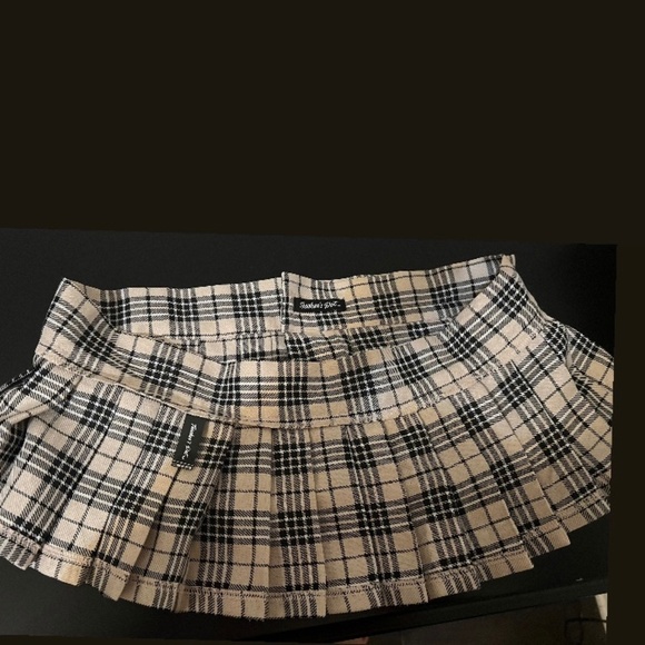 Adult Plaid Micro Mini Women’s School Girl skirt fits up to queen size like new - Picture 3 of 7